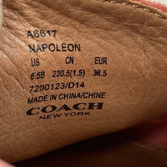 Coach Loafer Womens Size 6.5 Leather Neopoleon Flats Gold Metal Plate‎ Pink - Picture 10 of 10